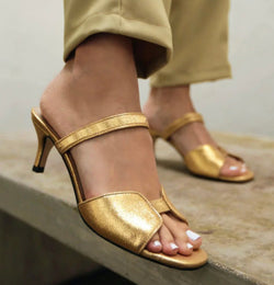 Vega - Gold Regina Romero